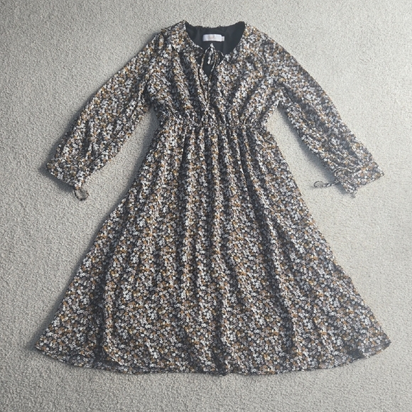 Damo Studio Floral Long Sleeve Faux Qrap Dress Size Medium - Picture 1 of 12